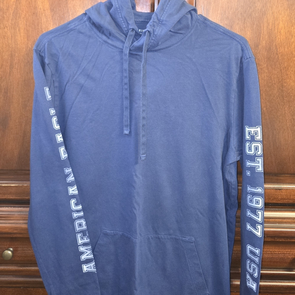 American Eagle Outfitters Men's Blue Hoodie Shirt